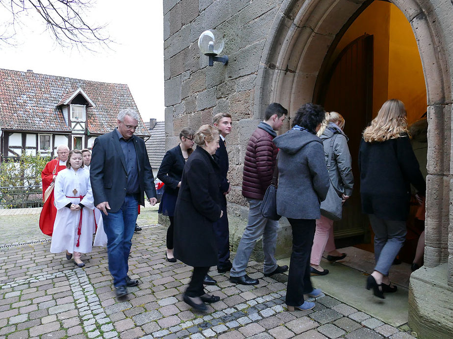 Firmung 2017 in Naumburg (Foto: Karl-Franz Thiede)